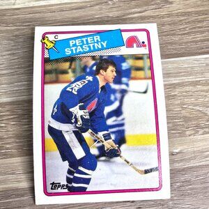 Topps Hockey Card 1988 Peter Stastny Nordiques No 22